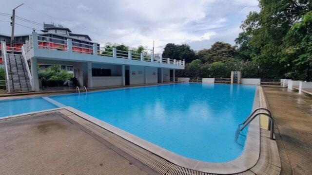 Yensabai Condotel 250 Metres To Walking Street Pattaya Exterior foto