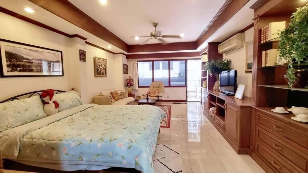Yensabai Condotel 250 Metres To Walking Street Pattaya Exterior foto